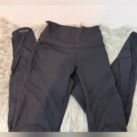 FINAL Price! Lululemon Athletica Black Activewear Leggings - xs - Picture 4 of 5